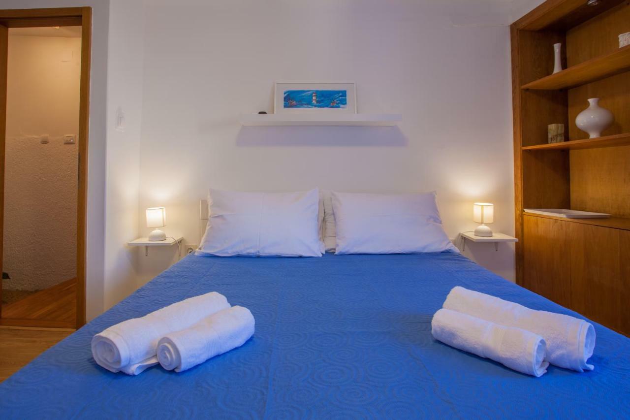 Room M كريس المظهر الخارجي الصورة